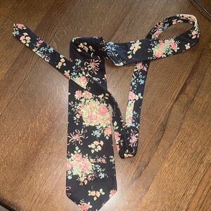 Floral Patterned Tie Boston harbor